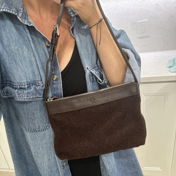 Vintage Calvin Klein Small Handbag Logo Brown Fabric Adjustable Strap - Picture 9 of 9
